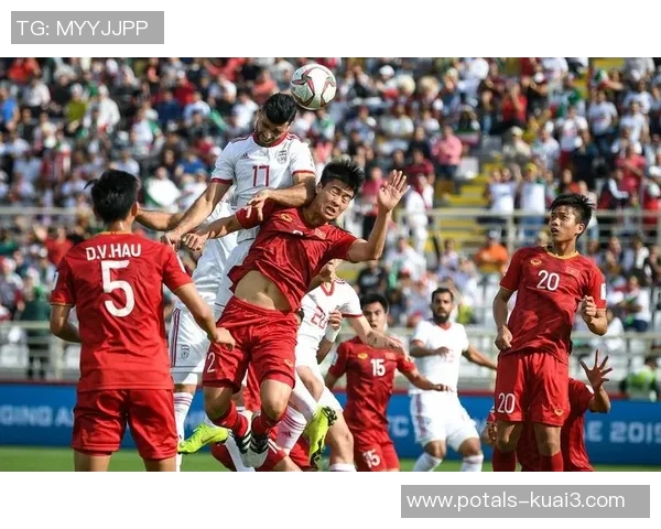 伊朗足球与澳大利亚队激战正酣谁将赢得这场精彩对决