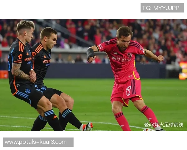 明尼苏达与费城联合的激烈对决揭示足球战术与团队精神的完美结合